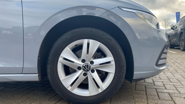 Volkswagen Golf 1.5 TSI 150 Life 5dr Petrol Hatchback